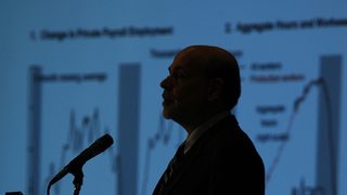 Скъпият бензин не спъва възстановяването на икономиката на САЩ, обяви шефът на Фед
