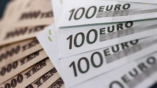Италия конфискува 1,1 млрд. евро от фамилията Кадафи