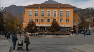 Жители на Девин излизат на шествие за възстановяване на болницата в града