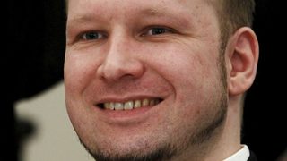 Андерш Брейвик: Признавам действията си, но нямам вина, действах при самоотбрана