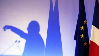 Анализатори: Неяснотата на изборите във Франция се засили
