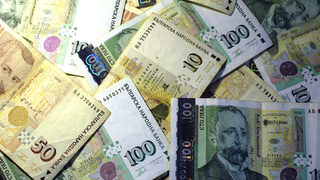 Данъкоплатец е обявил заплата от 4 млн. лв. през 2011 г.
