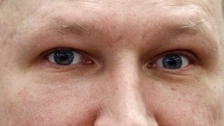 Луд или зъл - Андерш Брейвик озадачи психиатрите