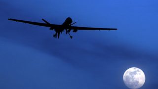 Lockheed Martin направи изпитания на безпилотен самолет, зареждан с лазер