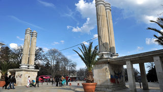 Частни интереси спъват ремонта на "Юнашкия салон" във Варна