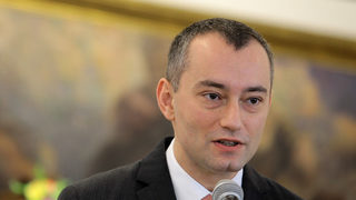 Николай Младенов: Дебатът за съкращения или растеж е безсмислен, трябват реформи