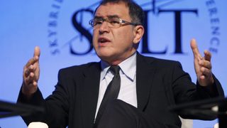 <span class="highlight">Рубини</span> прогнозира, че разпадът на еврозоната ще започне от Испания