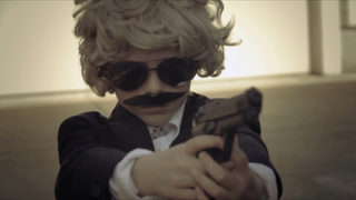 Деца си играят на "Бийсти Бойс" от клипа Sabotage в памет на <span class="highlight">Адам</span> <span class="highlight">Яуч</span> (видео)