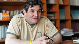 Георги Ганев, програмен директор на Центъра за либерални стратегии: Добрата новина е, че хората започнаха да пестят много