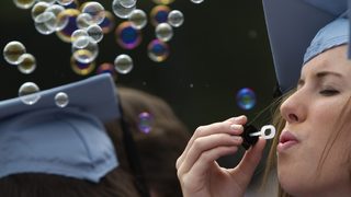10 неща, които абитуриентите няма да чуят в прощалната реч