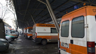 Тримесечно бебе почина на път за болницата
