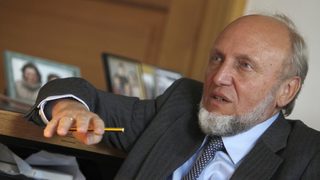 Ханс-Вернер Зин: Гърция получи помощ, 116 пъти по-голяма от тази по плана "Маршал"