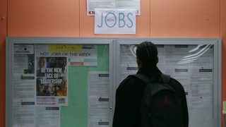 Manpower: Бизнесът се оплаква от липса на кадри, но и не ги назначава