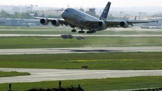 Пътниците по международни линии са се увеличили със 7.4 на сто през април