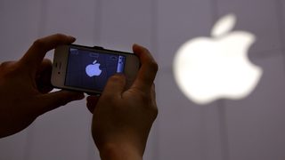 Изтече видео с рамката на <span class="highlight">iPhone</span> 5