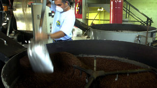 Производителят на кафето Douwe Egberts излиза на борсата