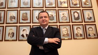 Централната банка на Сърбия предупреди за опасност от дългова криза в страната
