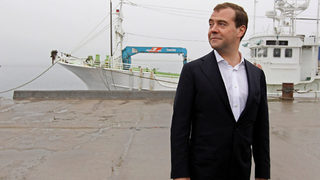Япония възнегодува заради посещението на Медведев на Курилските <span class="highlight">острови</span>