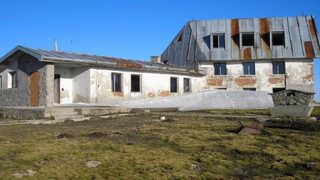 Доброволци ще ремонтират най-високата хижа в Стара планина