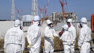 Експерти по сигурността на ядрените реактори в Япония получавали хонорари от компании в сектора
