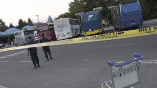 Правителственият самолет връща в Израел 65 от пристигналите вчера туристи