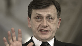 Кризата в управляващата коалиция в Румъния се задълбочава