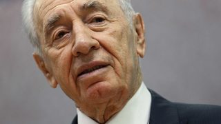 Шимон Перес е против удари по ядрени обекти на Иран