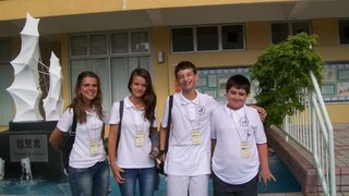 Млади бургаски математици се върнаха от Китай с четири златни медала и шампионска купа