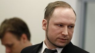 Норвежката полиция можеше да залови Брейвик по-рано според доклад на експерти