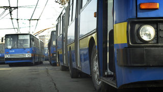 Билетите за тролей в <span class="highlight">Плевен</span> вече са 80 стотинки