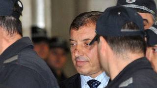 И втората инстанция остави Алексей Петров в ареста