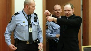 С наближаването на присъдата на Брейвик Норвегия се изправя пред нови предизвикателства