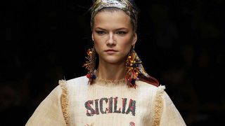 Фотогалерия: "Море, слънце и любов" от <span class="highlight">Dolce</span> & <span class="highlight">Gabbana</span>