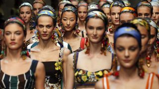 Фотогалерия: "Море, слънце и любов" от <span class="highlight">Dolce</span> & <span class="highlight">Gabbana</span>