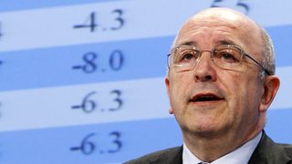 Комисар Алмуния не изключва данъкоплатци да спасяват европейски банки