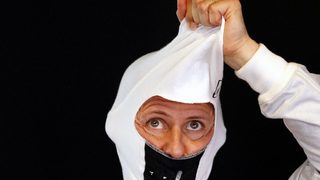 Михаел Шумахер е разколебан дали да остане във Формула 1