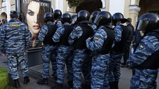 <span class="highlight">ПАСЕ</span> разкритикува управляващите в Русия, Москва се оплака от негативна кампания