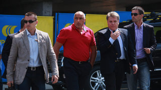 Кола на НСО удари джип, управляван от премиера (допълнена)