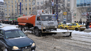 Общините ще получат повече пари за снегопочистване и пътища през 2013 г.