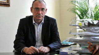 Шефът на агенцията по лекарствата е подал оставка