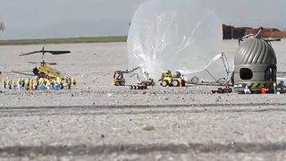 Скокът на <span class="highlight">Баумгартнер</span> - а видяхте ли LEGO версията?