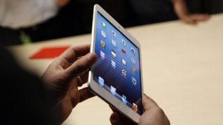 Новият iPad mini посрещнат с преобладаващо недоволство и безразличие