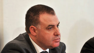 Найденов: Търговете с <span class="highlight">компенсаторки</span> ще продължат