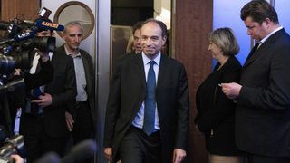 Френската десница с нов лидер след дълги вътрешни борби
