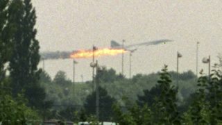 Френски съд оправда Continental за катастрофата на Concorde през 2000 г. в Париж