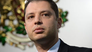 Държавата ще се разплаща с фирмите за 30 дни, обеща Делян Добрев