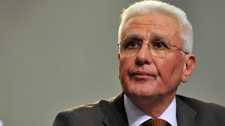 Очертава се вотът на недоверие да е след референдума