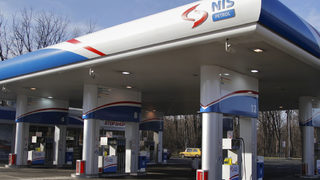 "Газпром" планира да купи 60 бензиностанции в Румъния