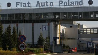 "<span class="highlight">Фиат</span>" освобождава 1500 души от завода си в Полша