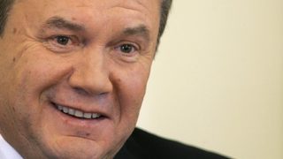 Янукович зае твърда позиция за освобождаването на Тимошенко